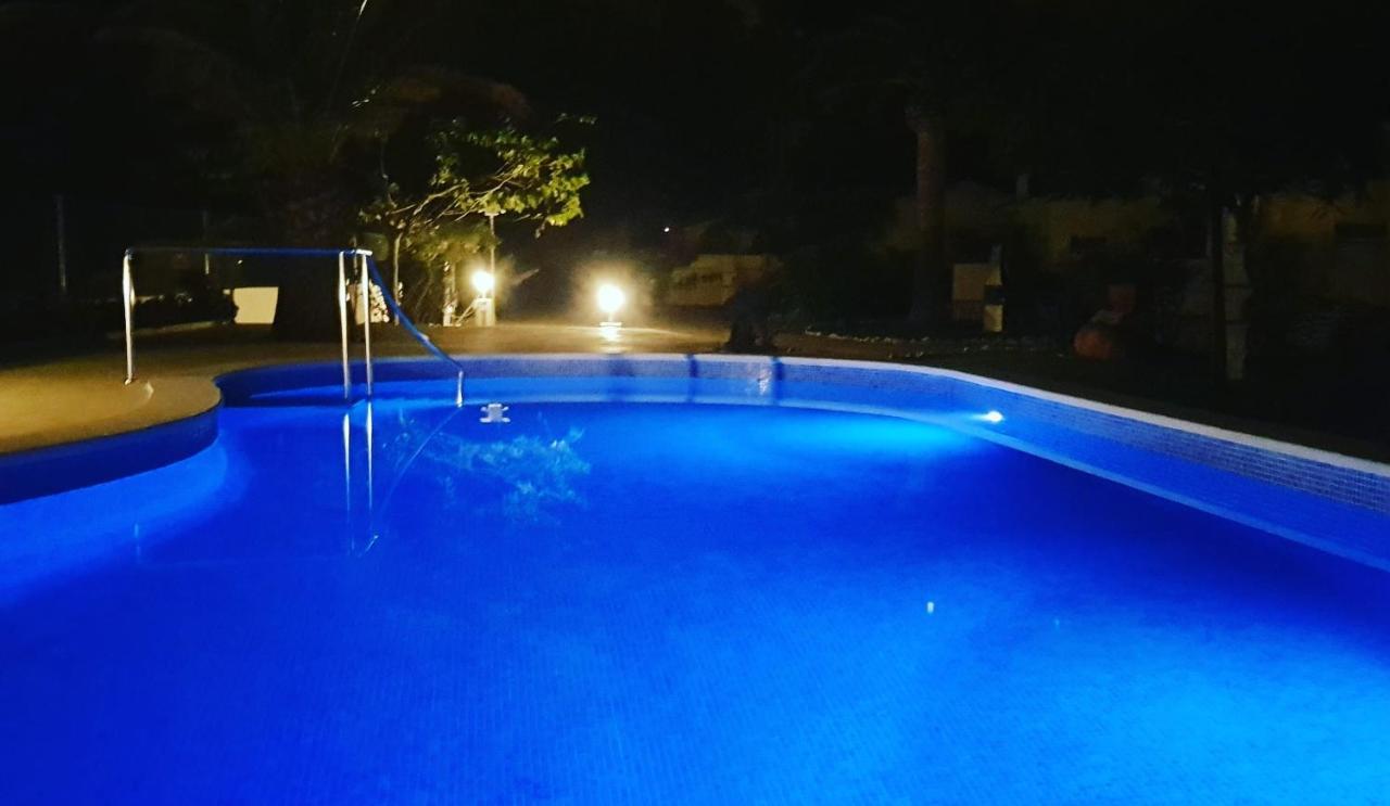 Beach Resort La Margarita Hospitalet De L'Infant Exterior foto