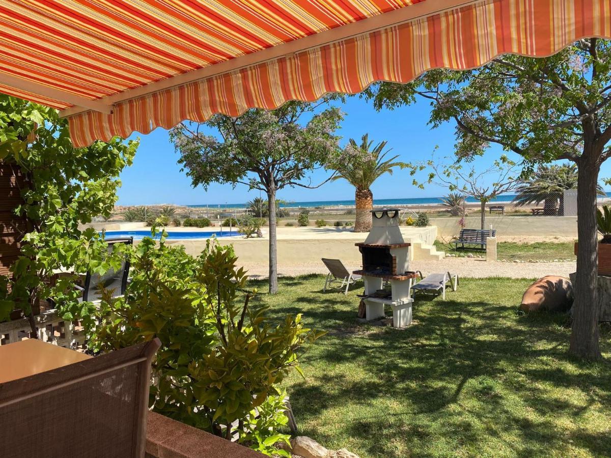 Beach Resort La Margarita Hospitalet De L'Infant Exterior foto